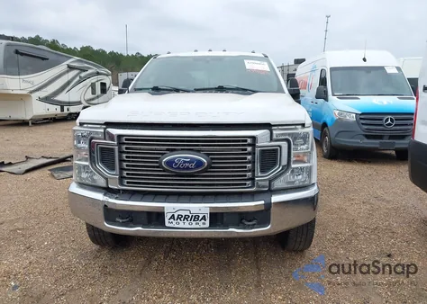 2022 Ford F-350 z USA, uszkodzony, nr VIN 1FT8W3DT7NEE21182
